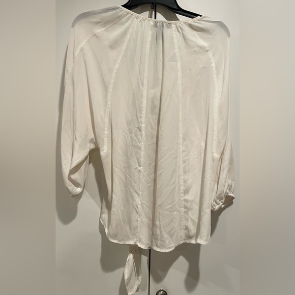 Like New Style & Co Cream Boho Blouse With Embroidery and Tie Front Size Large - Picture 3 of 4